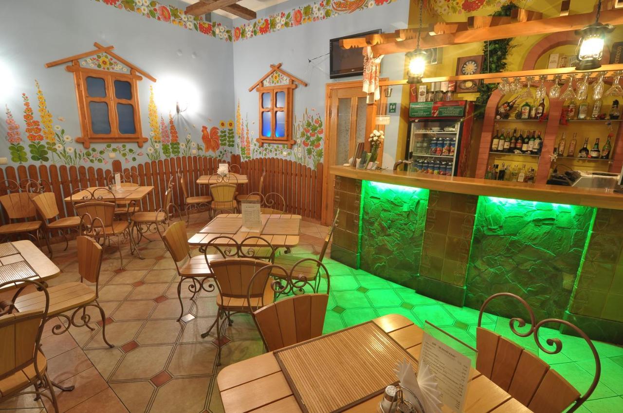 Hotel Zelenyi Klyn Ivano-Frankivszk Kültér fotó
