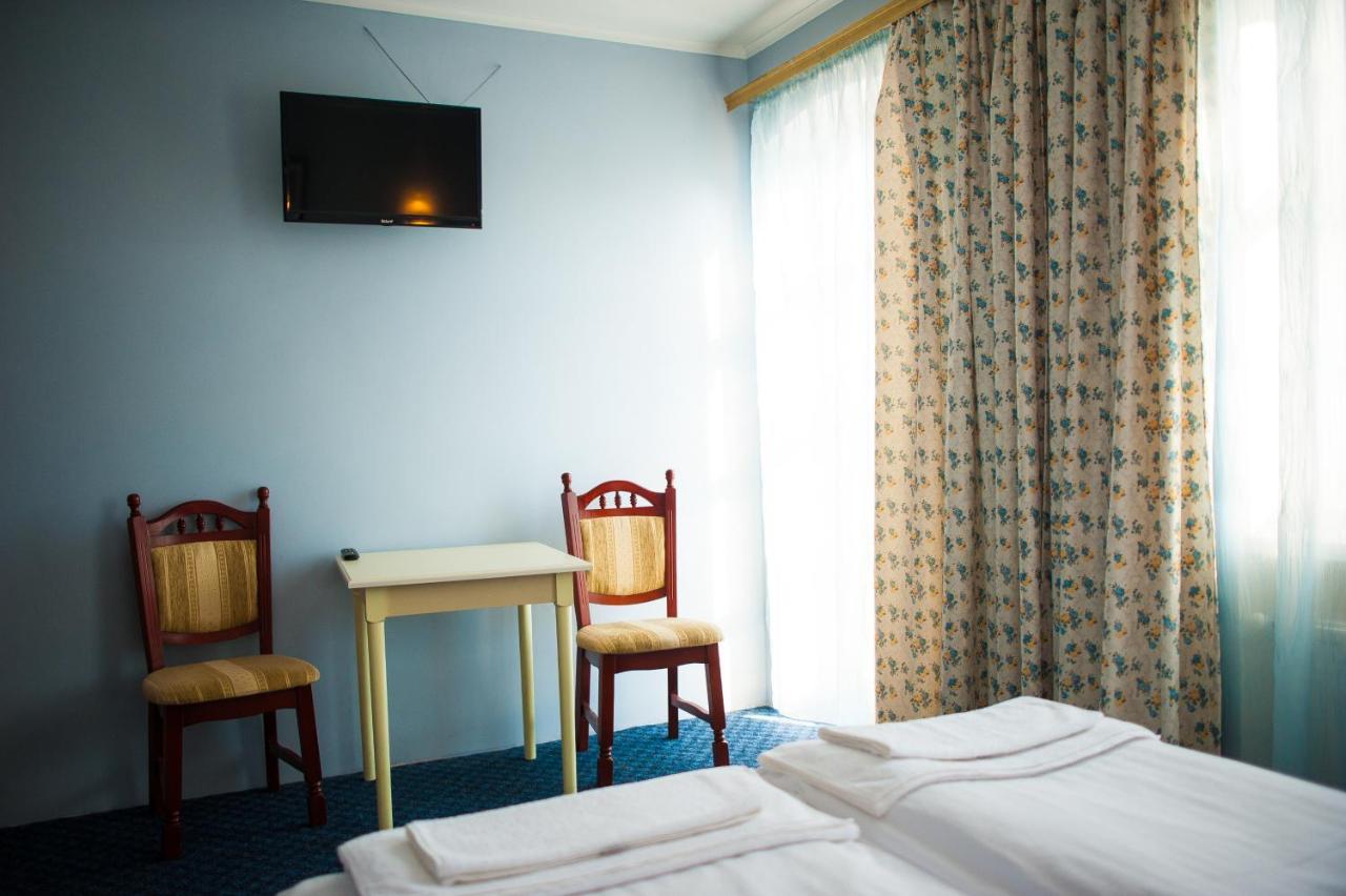 Hotel Zelenyi Klyn Ivano-Frankivszk Kültér fotó